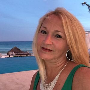 Meet your Posher, Nancy